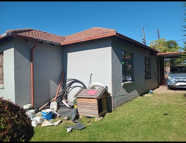 3 BEDROOM FREEHOLD FOR SALE IN COSMO CITY
